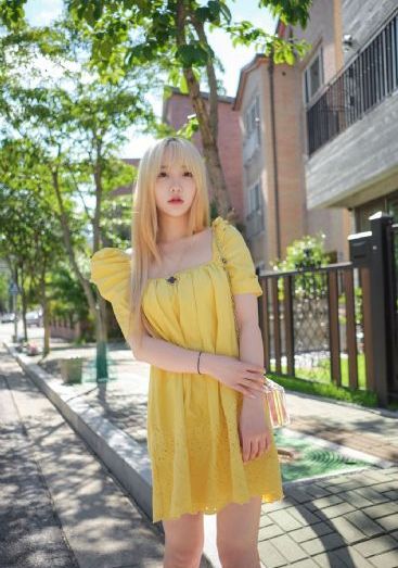 超碰人人婷婷五月天_BD英语超清免费观看