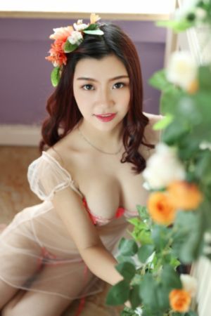 欧洲美女裸体艺术_BD英语全集免费观看
